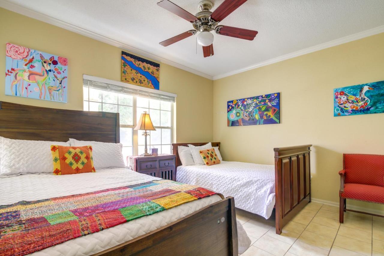 Lakefront Lago Vista Condo With Resort Amenities! Luaran gambar