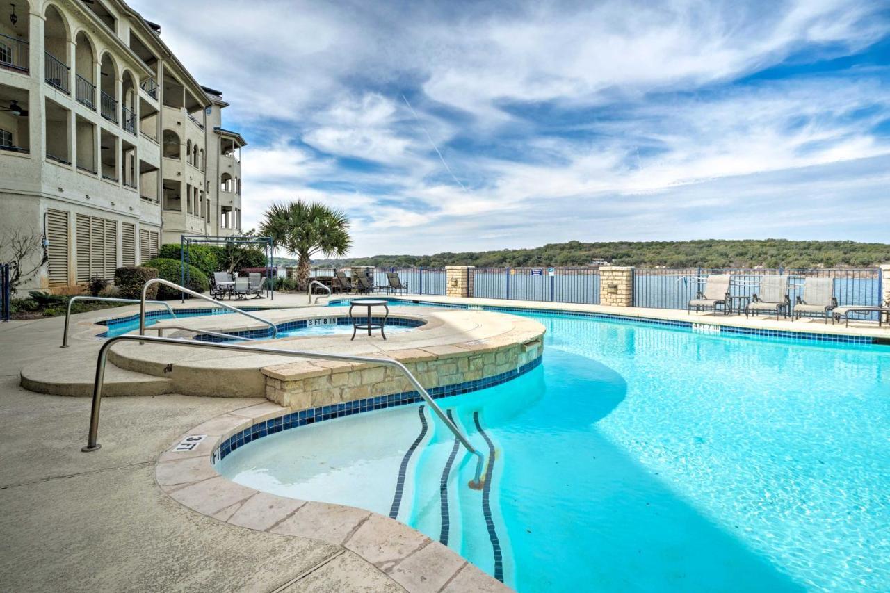 Lakefront Lago Vista Condo With Resort Amenities! Luaran gambar