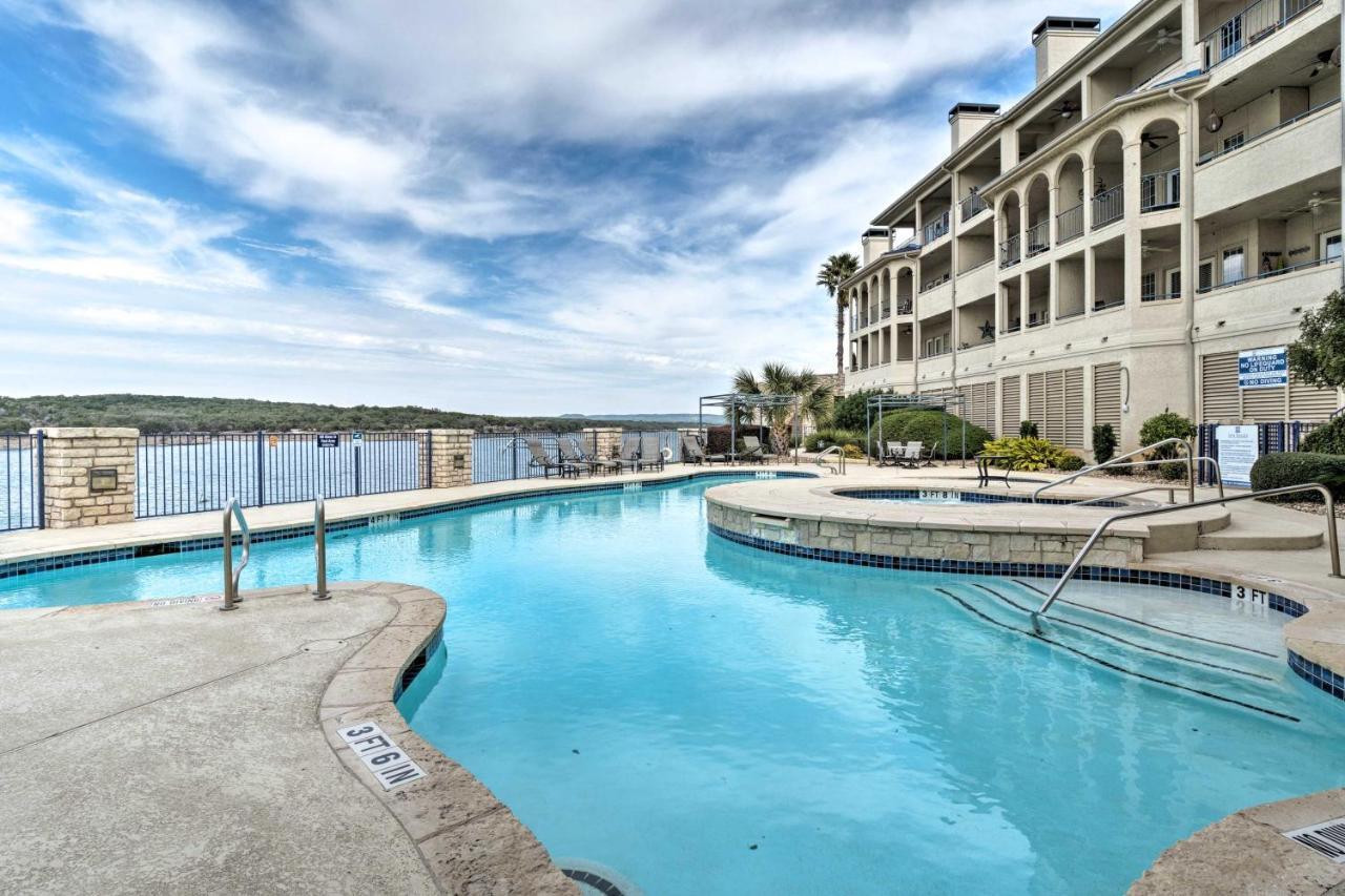 Lakefront Lago Vista Condo With Resort Amenities! Luaran gambar