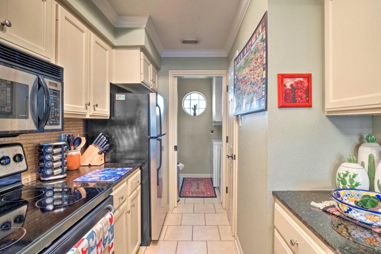 Lakefront Lago Vista Condo With Resort Amenities! Luaran gambar