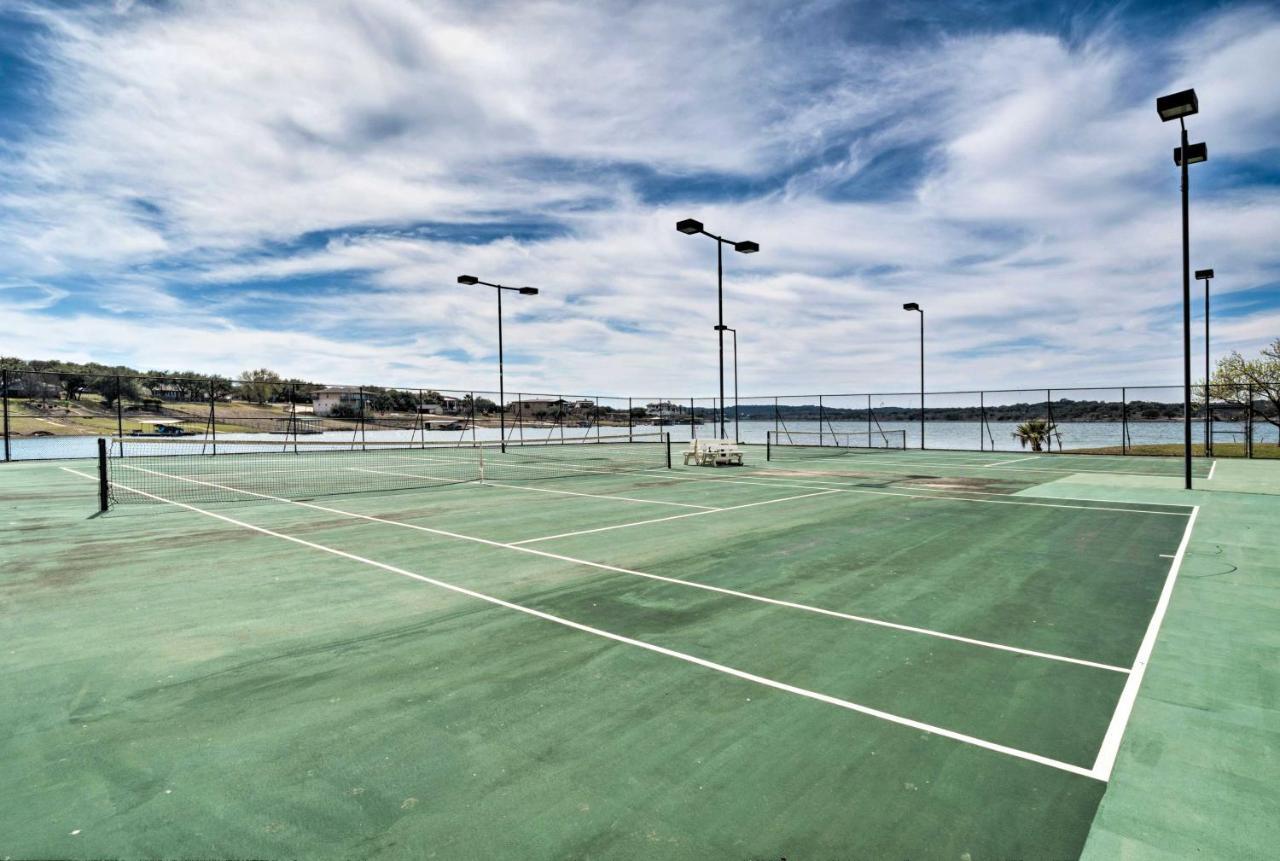 Lakefront Lago Vista Condo With Resort Amenities! Luaran gambar